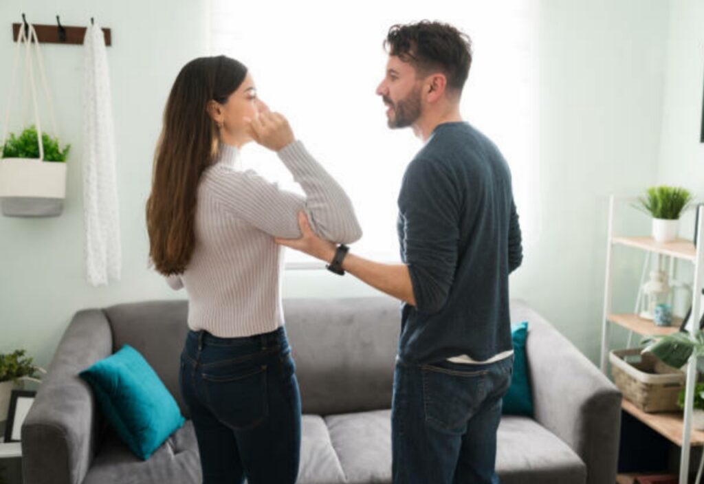 10 Signs Of Fear Of Intimacy Progrowinlife